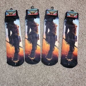 Hyp Wonder Woman DC Power Grace Wisdom Wonder Socks Fits Shoe 4-10 Adult New